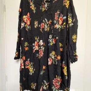 Old Navy Black Floral Long Sleeve Dress